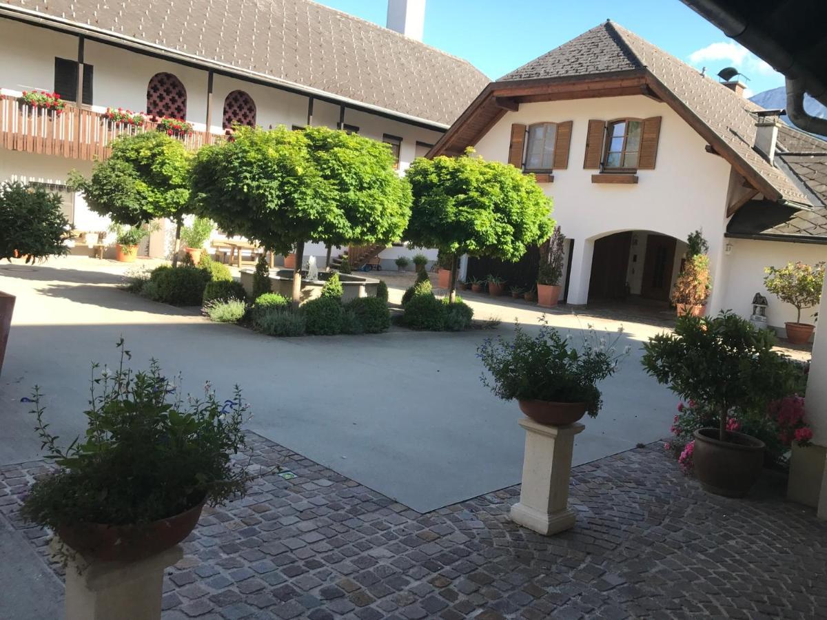 Apartment Stylische Gartenwohnung Mit Bergblick