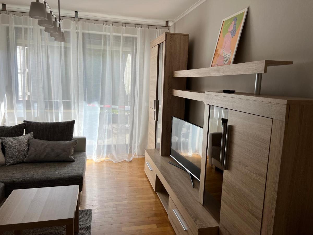 Stylische Gartenwohnung Mit Bergblick Apartment *